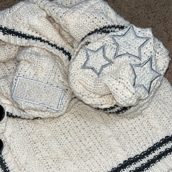 Original Taylor Swift Folklore Album Cardigan 2020 Medium/Large MD/LG - Picture 8 of 11